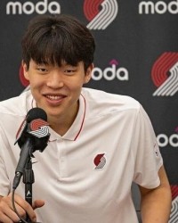 杨瀚森评NBA最佳五人组，不得不说，确实无解